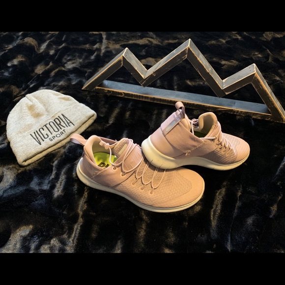 Nike Free Runners - Picture 1 of 4